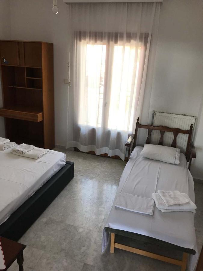 Great First Floor Appartment With View Nea Kallikrateia Exterior photo