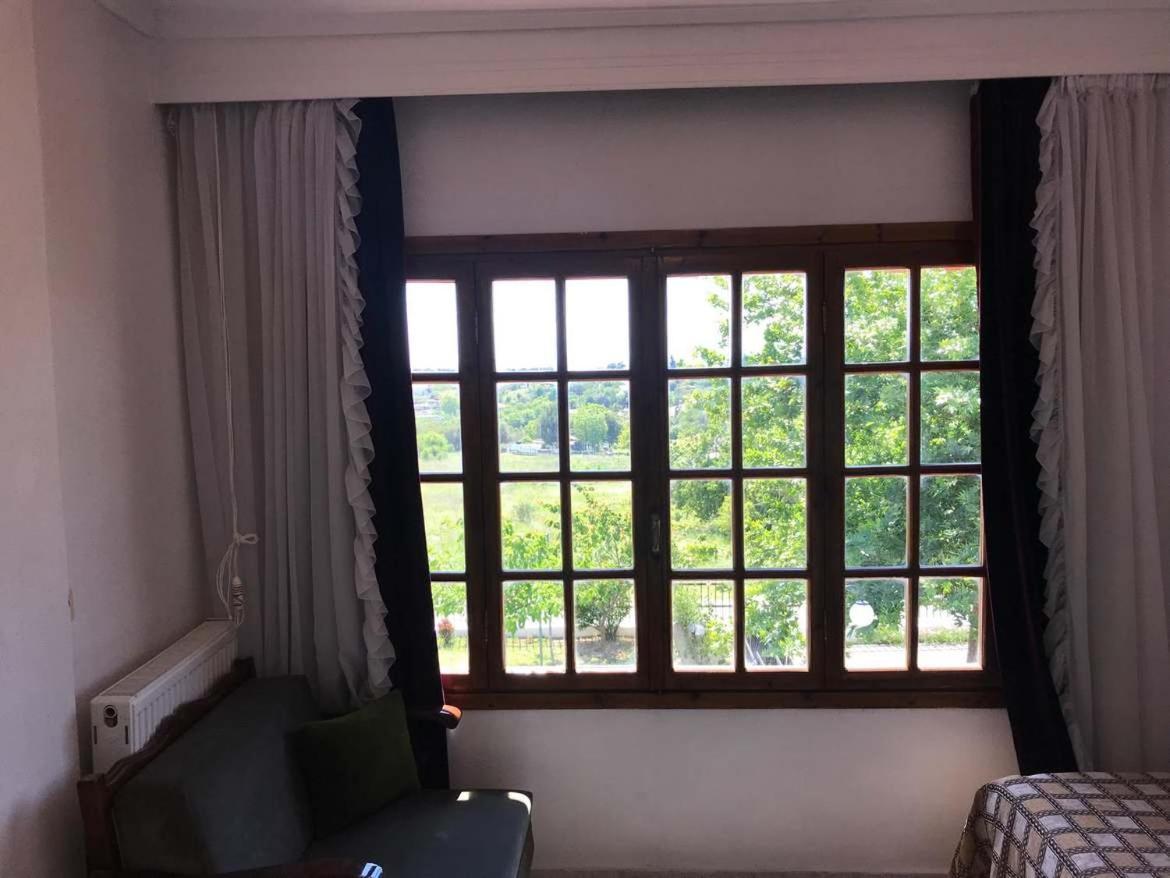 Great First Floor Appartment With View Nea Kallikrateia Exterior photo