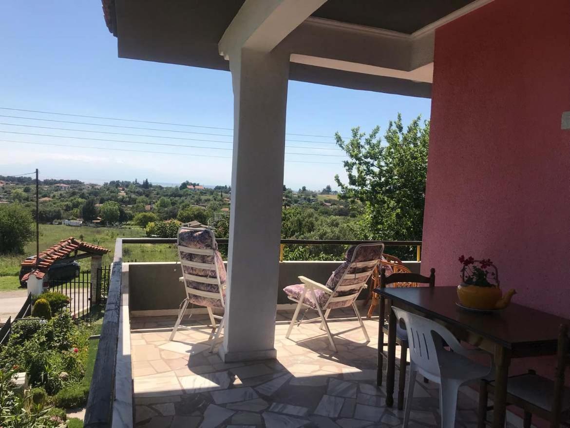 Great First Floor Appartment With View Nea Kallikrateia Exterior photo